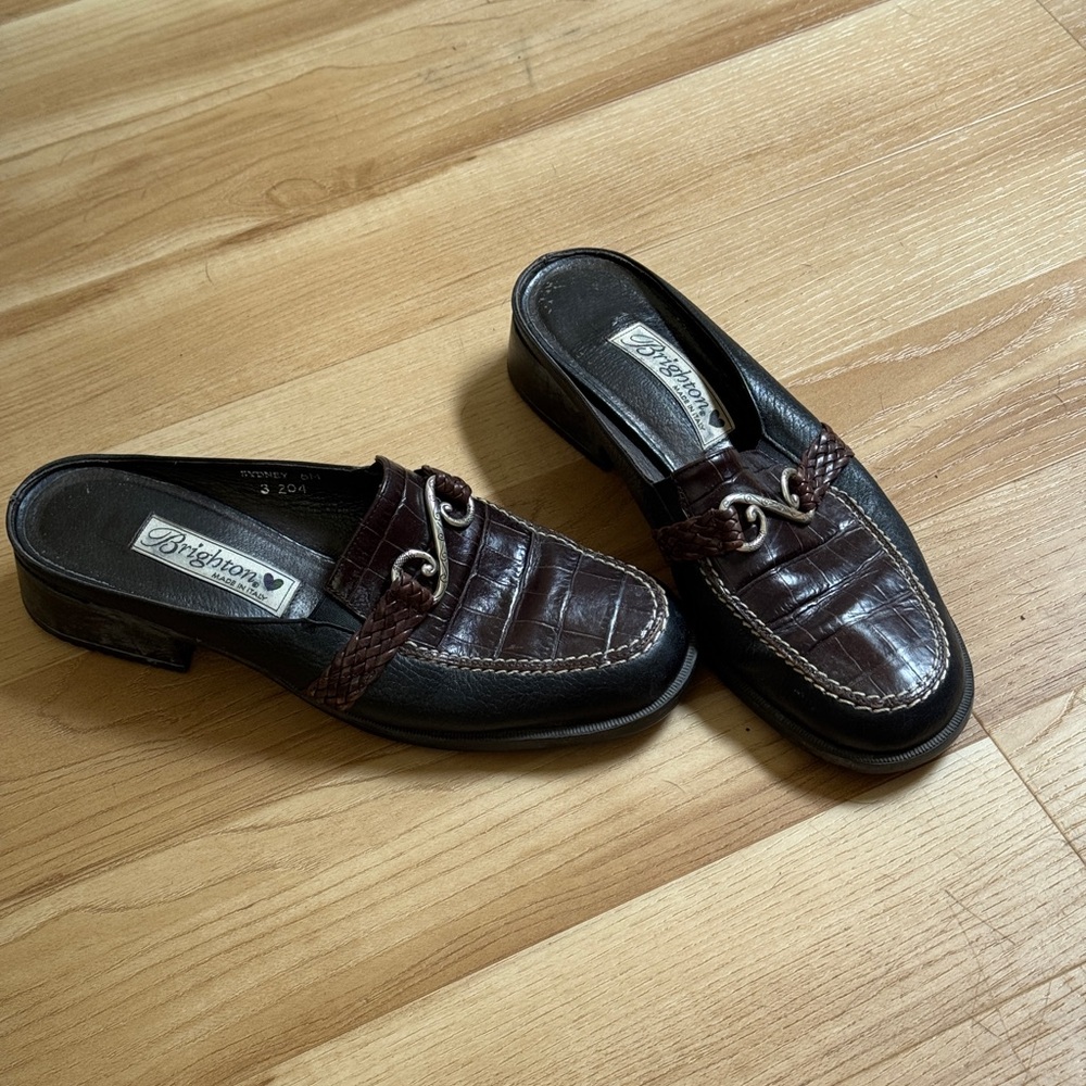 Women’s Brighton Vintage Black and Brown Loafers - Picture 5 of 5
